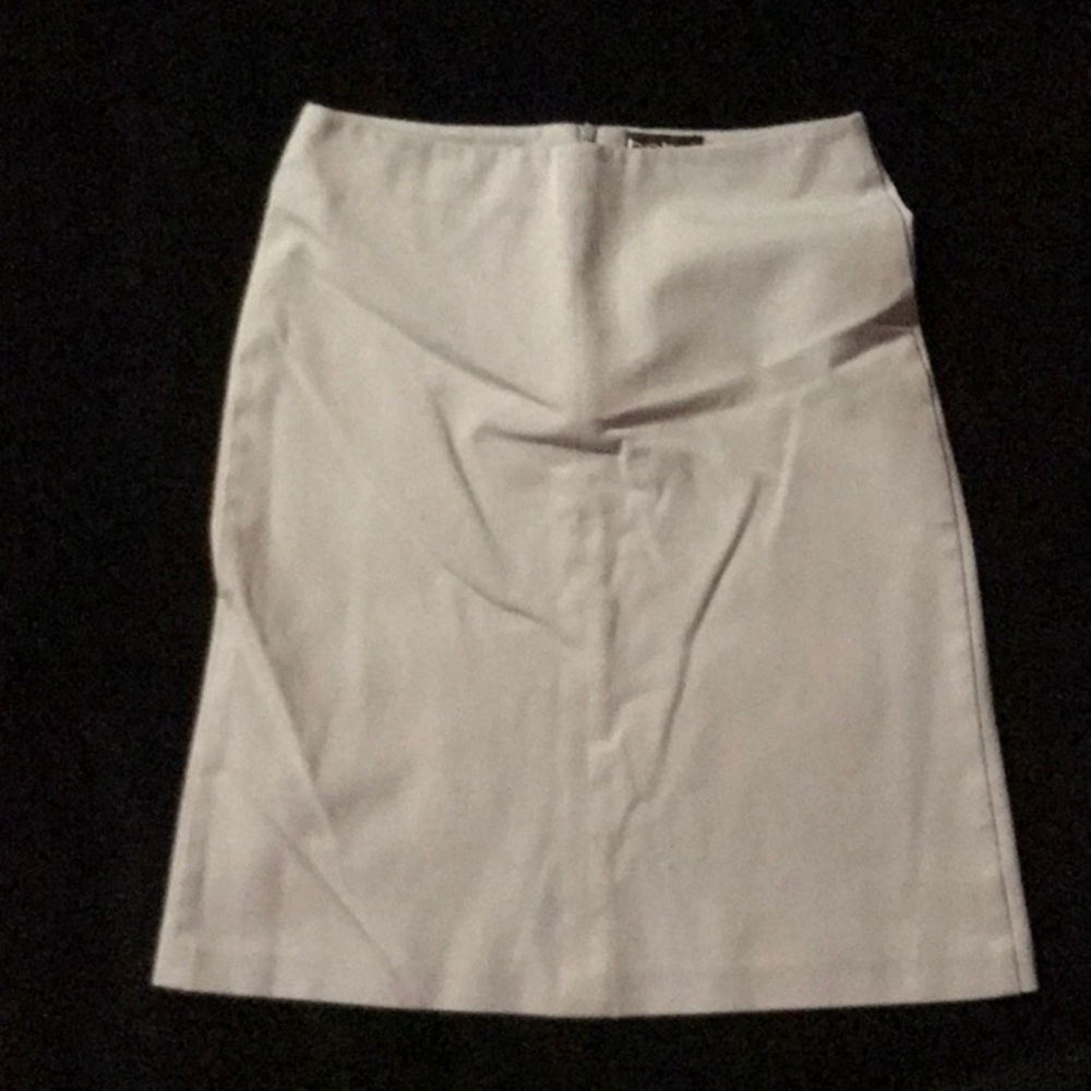 BEBE SKIRT 2